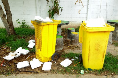 Eco-friendly disposal during flat clearance
